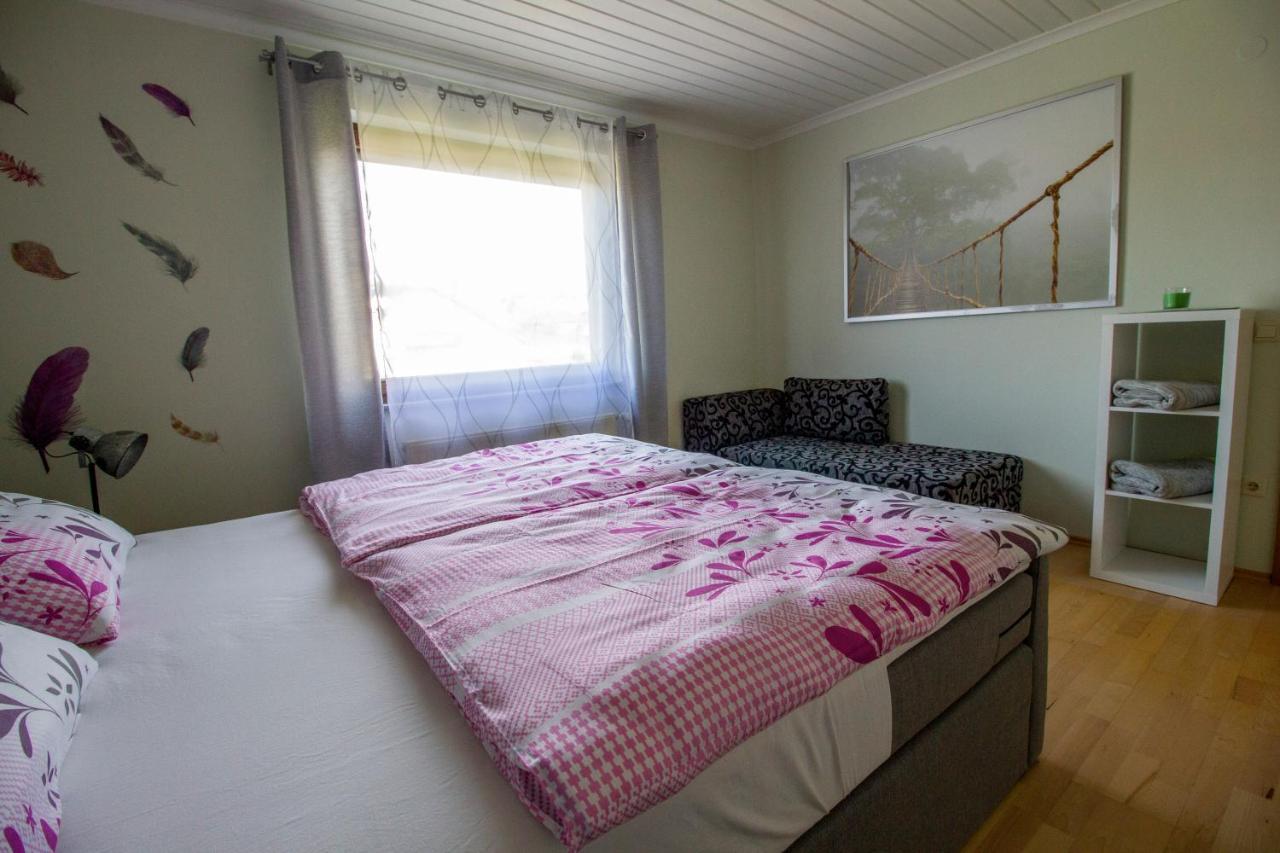 Ferienwohnung Miss Sophie Mehren  ภายนอก รูปภาพ
