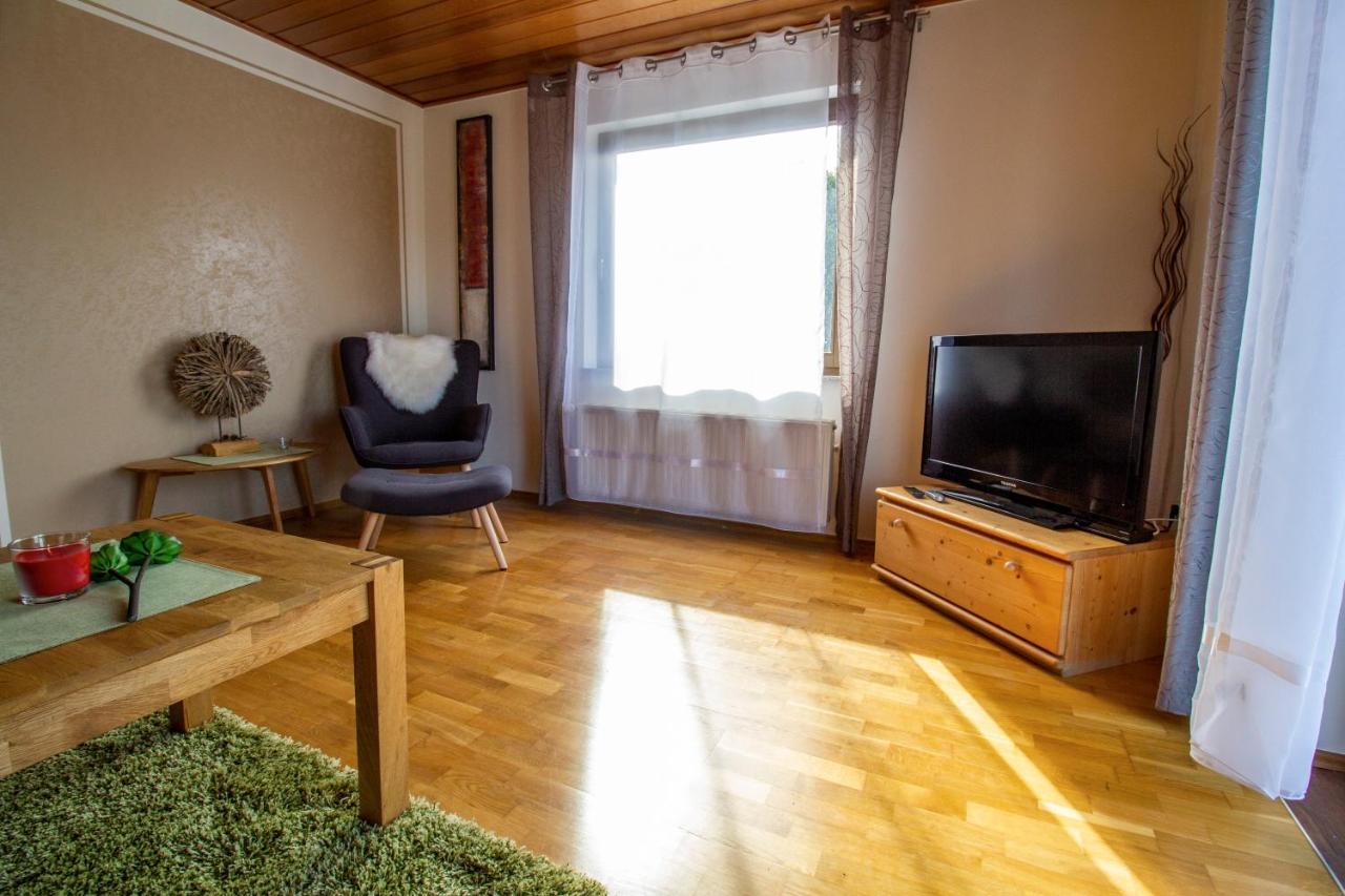Ferienwohnung Miss Sophie Mehren  ภายนอก รูปภาพ